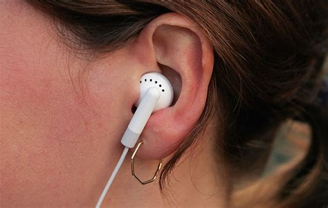 5 Songs You Should Be Downloading Right Now