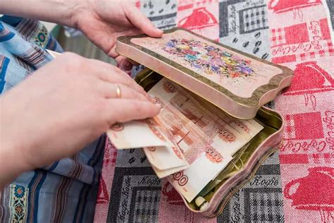 Пенсии, пособия и долгосрочные сбережения – что изменится в РФ с 1 ...