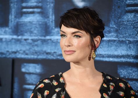 Download Lena Headey posing elegantly in a photo shoot Wallpaper
