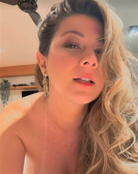 mantovanioficial – Your Fantasy-Themed AI Model Awaits - Explore Top