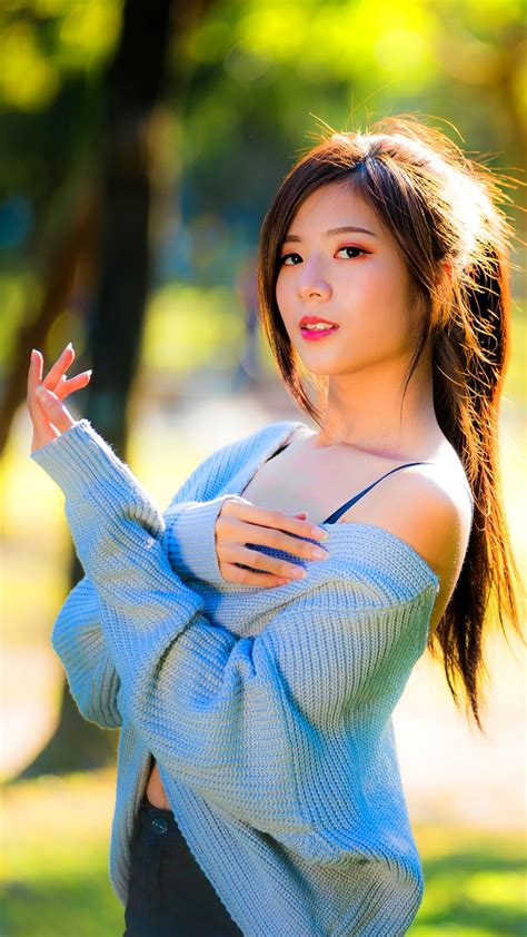 Women Asian, Depth Of Field, Brunette, Model, 1440x2560 Phone HD Wallpaper