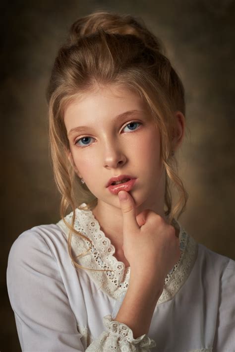 Anjelika Miloshunas - Kavyar