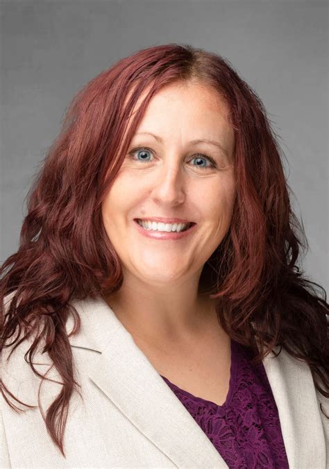 Amber Hall's Instagram, Twitter & Facebook on IDCrawl