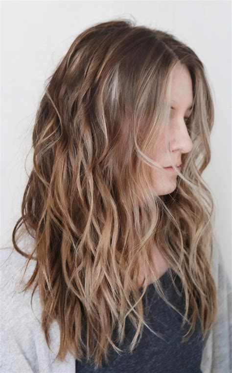 20 Perfect Examples of Lowlights for Brown Hair (2025 Looks