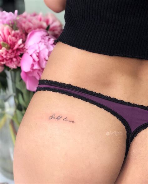 Tatuagens Perto Do Bumbum