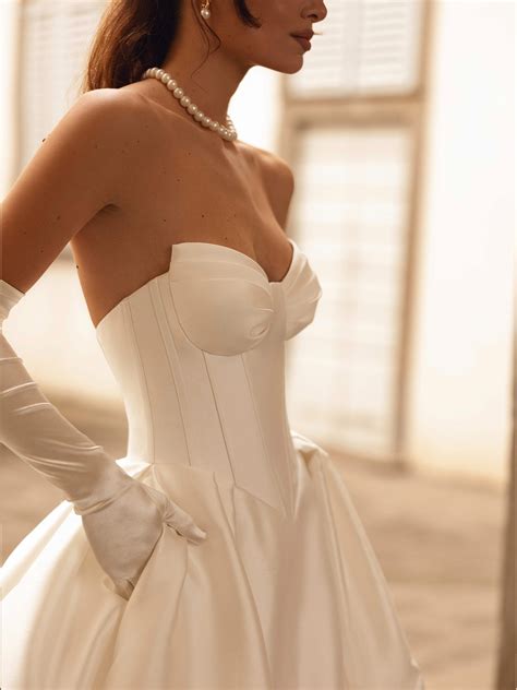 Vivienne Romantic Wedding Dress BallGown Cathedral Bridal Gown