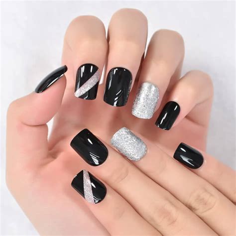 20+ Black Nail Designs You Need To Try ASAP