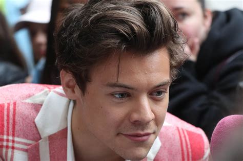 Woman, 35, appears in court accused of stalking Harry Styles | The