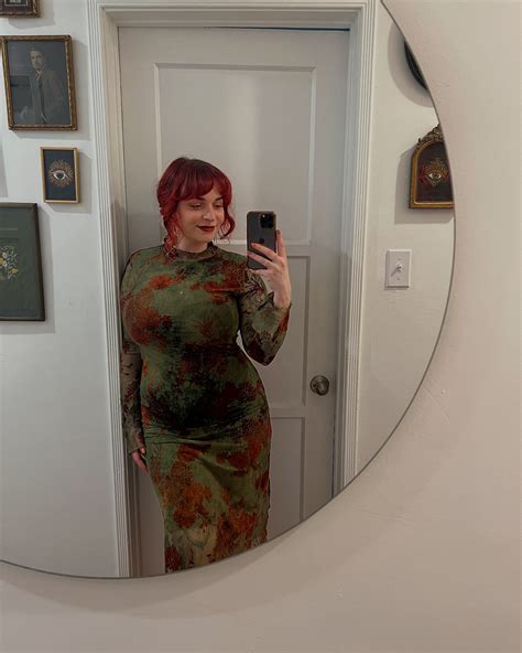 Mari Sappho | Let’s try this again 😅 tummies are cute, sorry I don’t