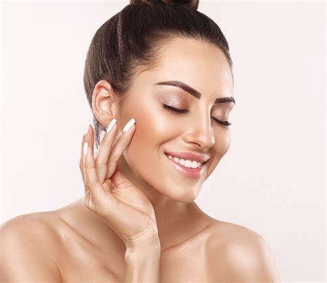 makeup products   beauty editors