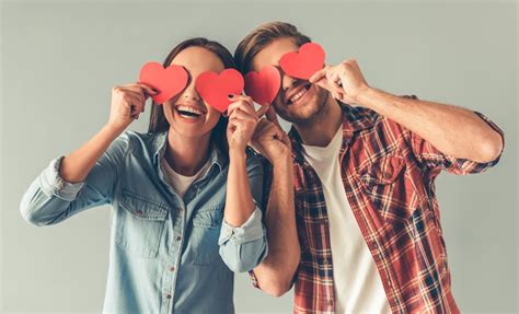 ¿Qué es la psicología inversa y cómo usarla en el amor