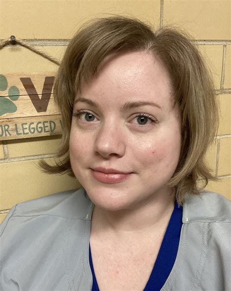 Ashley - Ridglea Animal Hospital