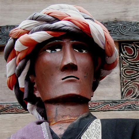 gambar patung sigale gale  koleksi gambar