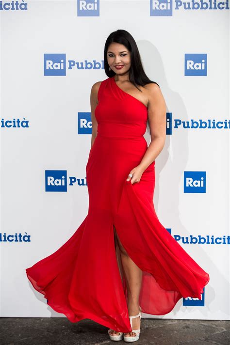 Elisa D'ospina Style, Clothes, Outfits and Fashion • CelebMafia