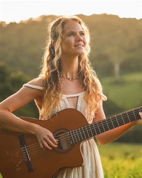 Voice Revelation – Online Course - Clara Sophia