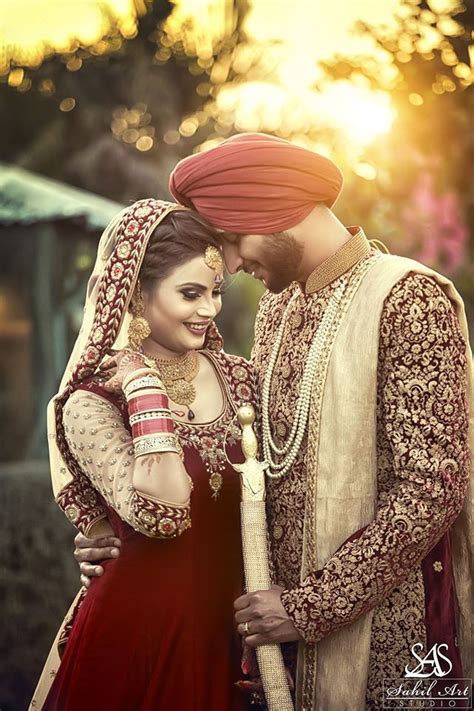 Indian Wedding Couple Poses Ideas