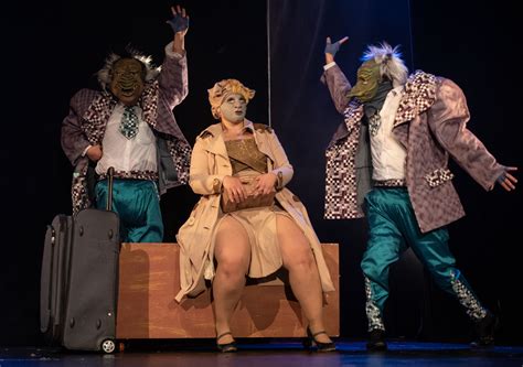 Deshuesadero Suite, el espectáculo de sátira oscura que se presentará