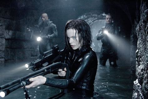 Kate Beckinsale in Underworld: Evolution HD Wallpaper
