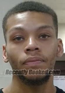Recent Booking / Mugshot for LATRELL DAVION KING in Sedgwick County, Kansas