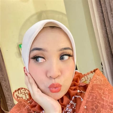 dini oktariani atdinioktariani  threads