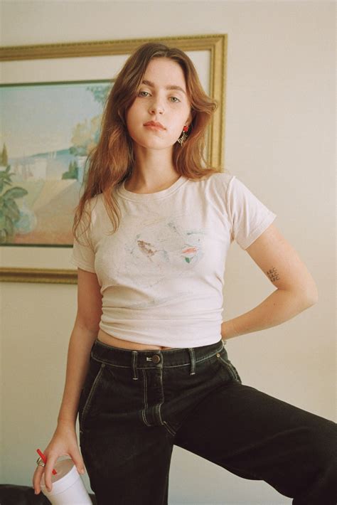 Clairo Biography: Height, Weight, Age, Career