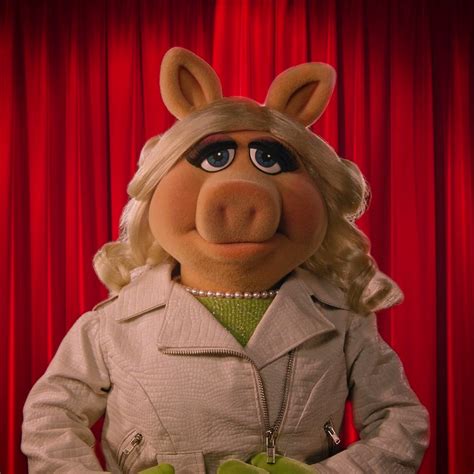 eric jacobson  piggy
