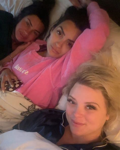 Aimee Elizabeth Hall (@aimeeelizabethhall) • Instagram photos and videos