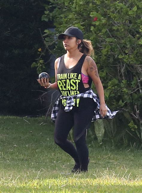 NICOLE SNOOKI POLIZZI and DEENA CORTESE on the Set of Jersey Shore