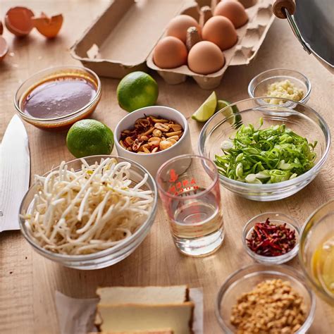 Date Night: Exploring Thai Flavors Cooking Class | Sur La Table