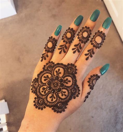 simple gol tikki mehndi design mehndi tikki gol bangle mehandi