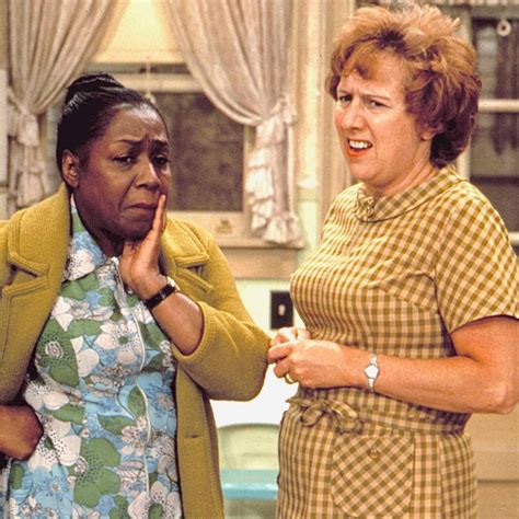 getTV - Meet Louise Jefferson! Isabel Sanford joins the...