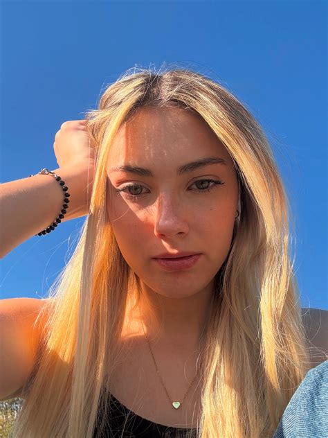 𝒃𝒓𝒊𝒊 (@briicordero_) • Instagram photos and videos