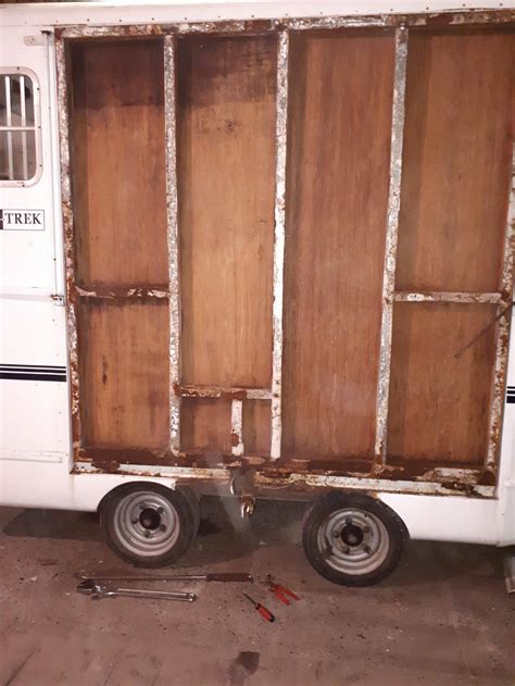 HR Fabrication - Equi Trek horse trailer ramp repair