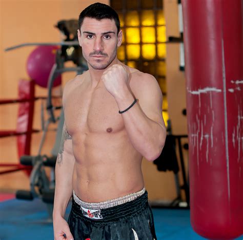 Любимецът на Бургас Атанас Божилов се качва на ринга на Max fight 44