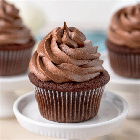 pretty chocolate cupcake