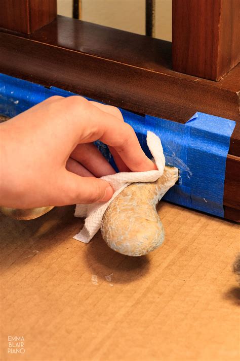 how to clean piano