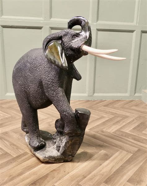 Carved Elephant, One Piece Marble Sculpture - AW72 / LA543011
