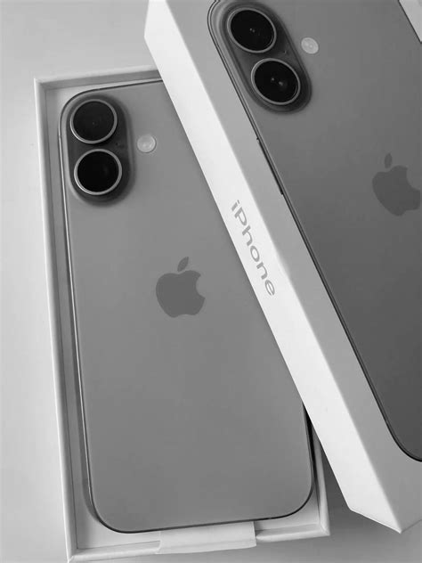 Pin by 𝐆𝐫𝐚𝐲𝐒𝐩𝐚𝐜𝐞𝐬 on 𝐓𝐞𝐜𝐡 in 2025 | Apple products, Iphone obsession