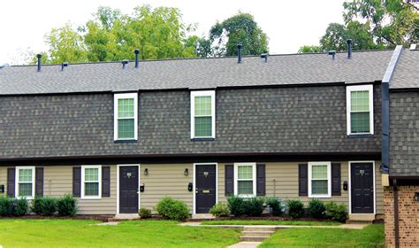 Instead of Townhouses for Rent, Henrico, VA Offers Cloisters' Townhomes