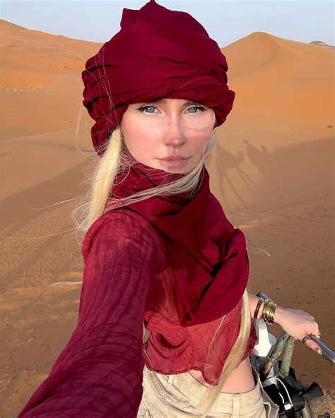 hallie | ((i dropped my ice cream minutes before these were taken