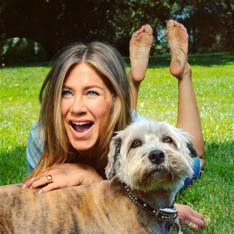 Jennifer Aniston : r/celebrity_soles