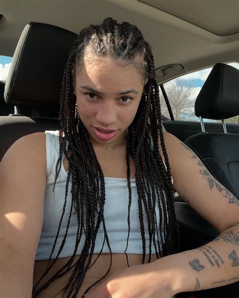 Amiah Simmons - Amiah Simmons added a new photo — in...