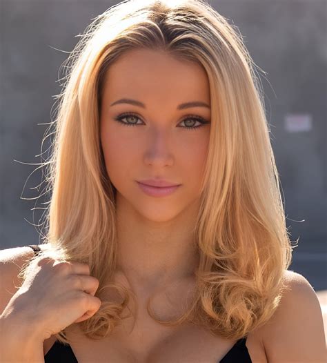 Natalie Levin (Actress) Age, Height, Weight, Biography, Boyfriend, Wiki