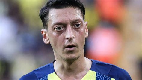 Ex-Arsenal star Ozil claims Chelsea woes come from losing key player ...