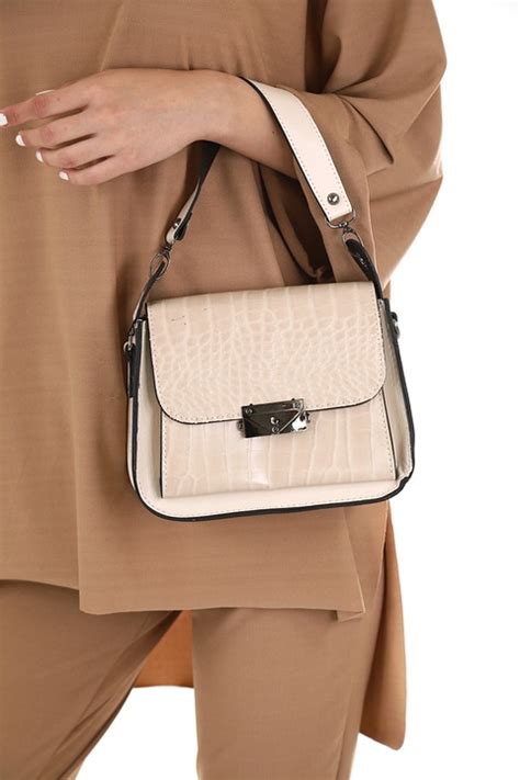 woman model bag  photo  pixabay pixabay