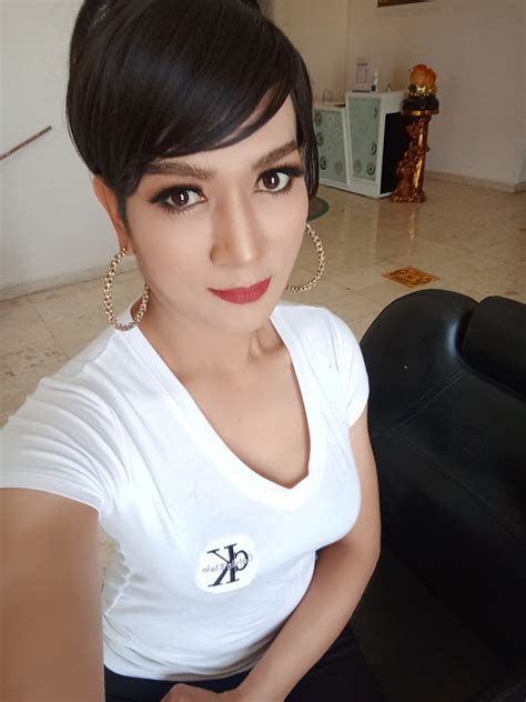 Ladyboy Lisa, Thai Transsexual escort in Muscat