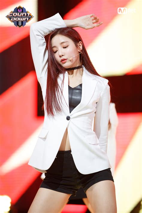 Yeonwoo Image #171872 - Asiachan KPOP Image Board