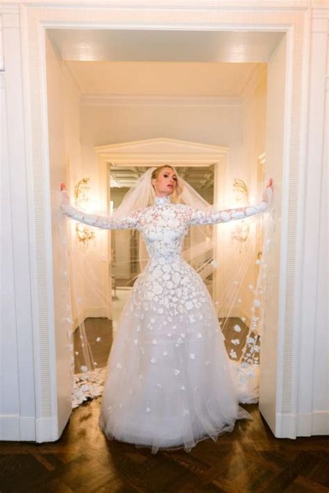 5 Celebrities that got inspired by Grace Kelly's Wedding Dress | YOLANCRIS