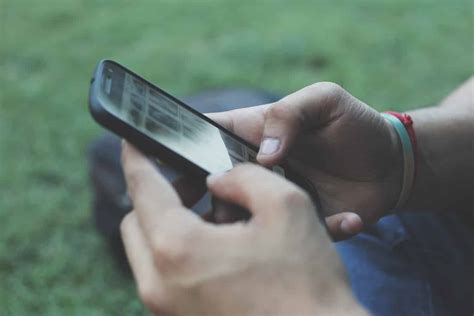 12 Best Selling Apps to Sell Stuff Locally (And Online) in 2025