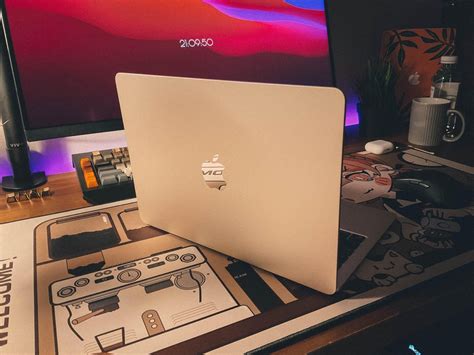 MacBook Air 13inch Starlight : r/macbook